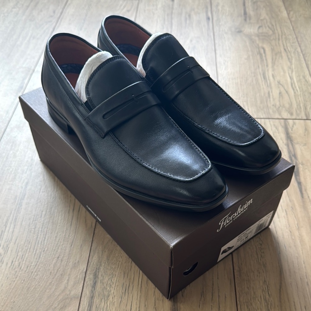 NWT Florsheim Black Zaffiro Penny Slip-On Loafers Men’s 11